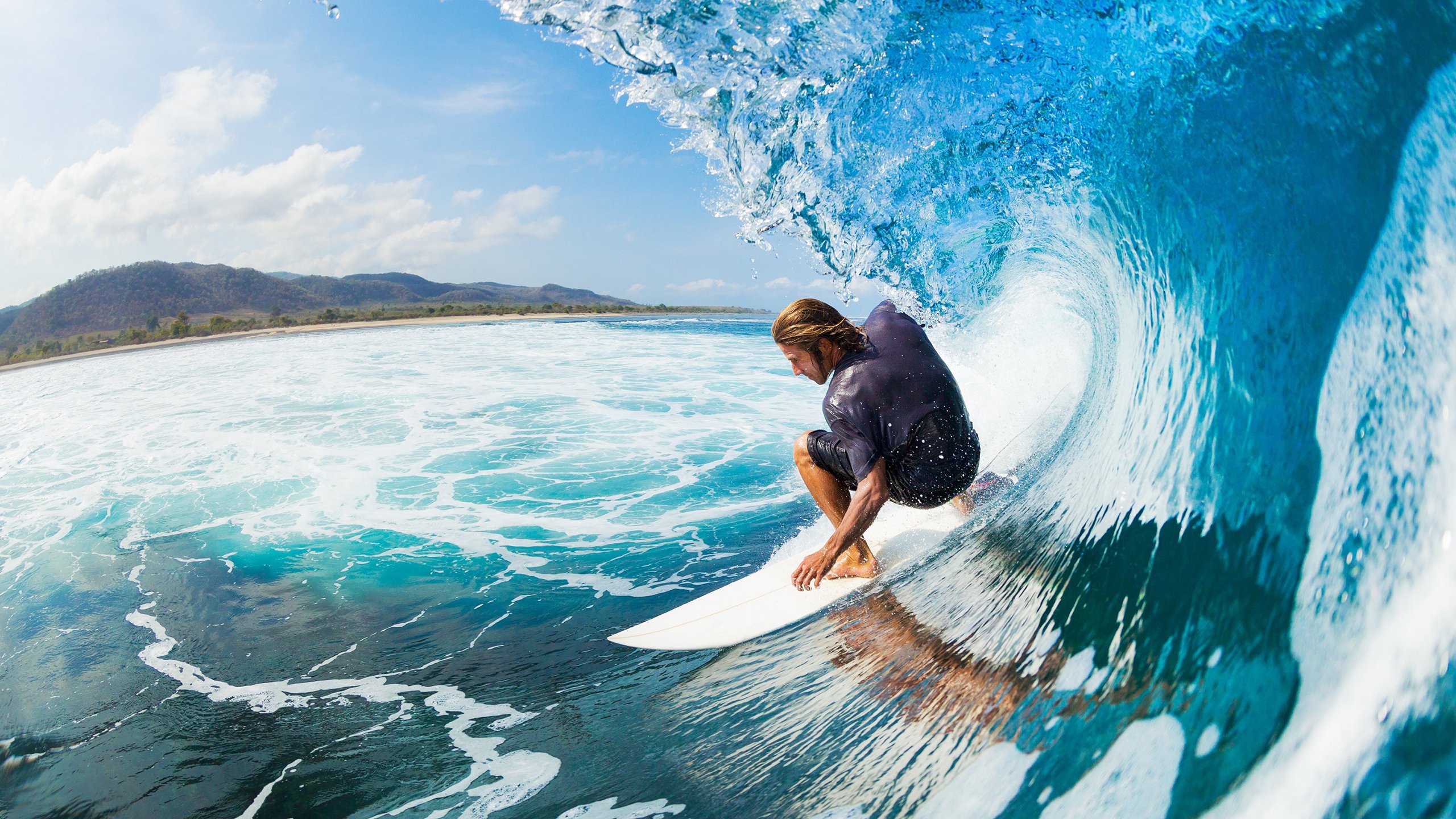 爱游戏官方入口-雷霆强化体能训练提升整支球队比赛韧性，雷霆体育